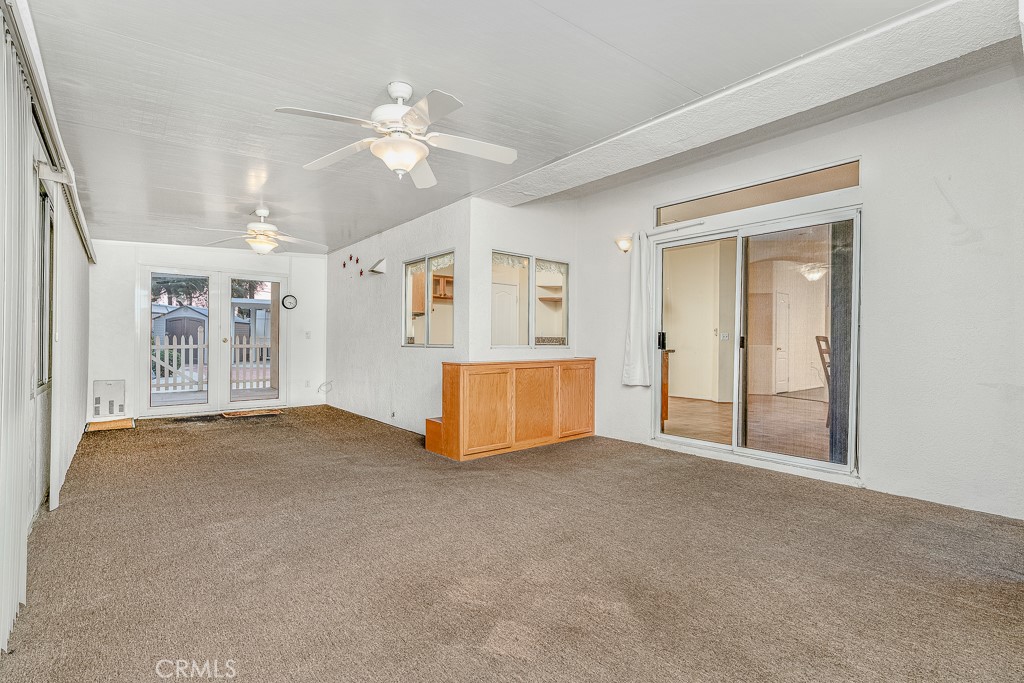 1817 Rue Chablis San Jacinto, CA 92583 - Photo 19 of 41 Screened in Bonus Room