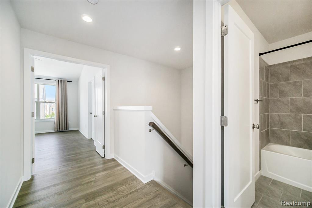 2965 Aughton Road Ann Arbor, MI 48105 - Photo 15 of 35 Gallery Image 15