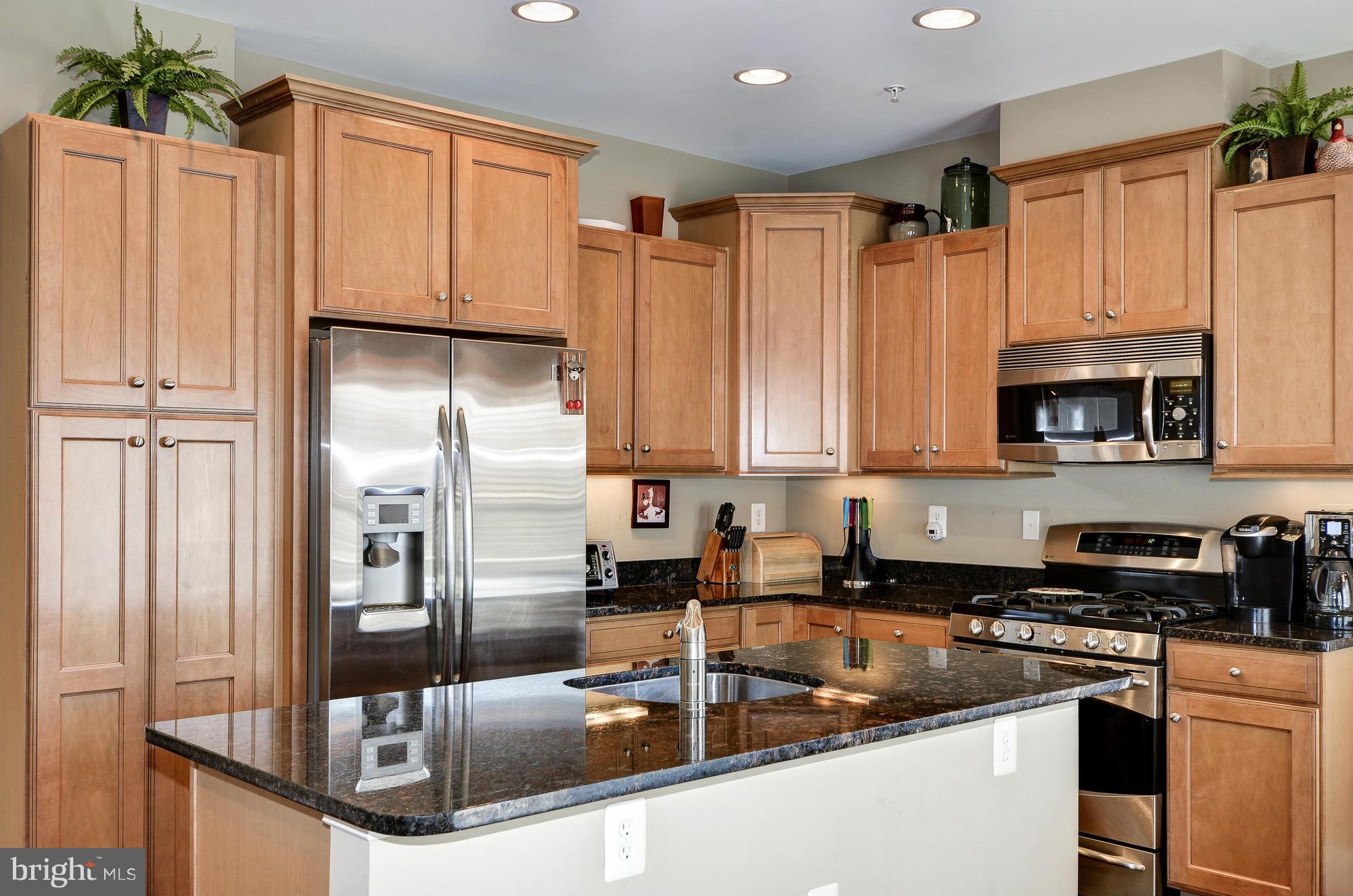 4330 North Henderson Road Arlington, VA 22203 - Photo 9 of 24 Kitchen