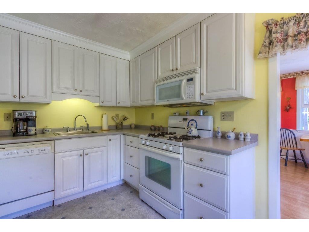 77 Manor Road Concord, NH 03303 - Photo 13 of 29
