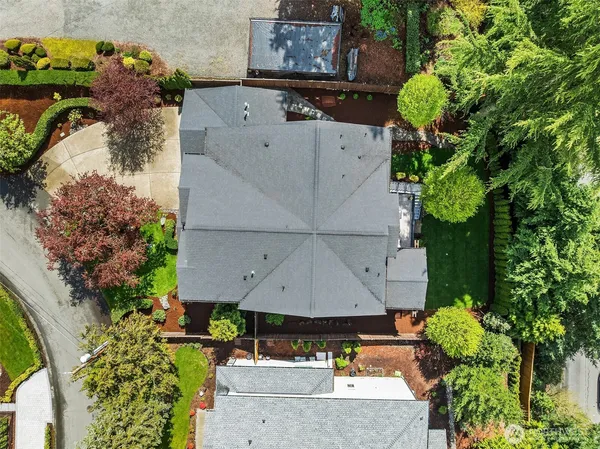 $3,785,000 | 2005 105th Avenue Northeast, Bellevue, WA 98004