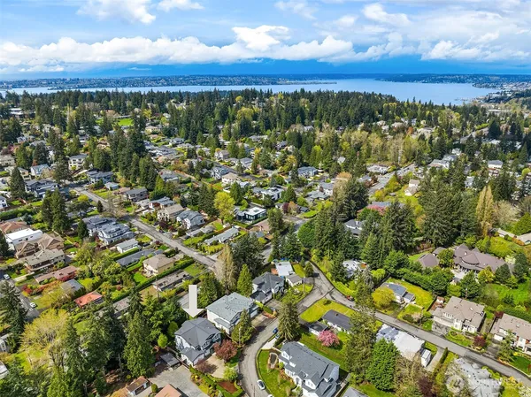 $3,785,000 | 2005 105th Avenue Northeast, Bellevue, WA 98004