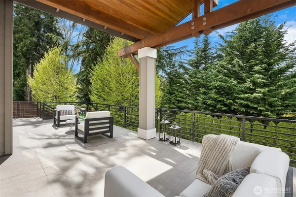 $3,785,000 | 2005 105th Avenue Northeast, Bellevue, WA 98004