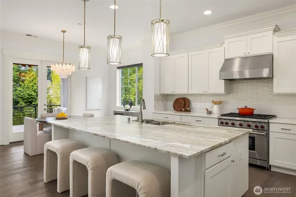 $3,785,000 | 2005 105th Avenue Northeast, Bellevue, WA 98004