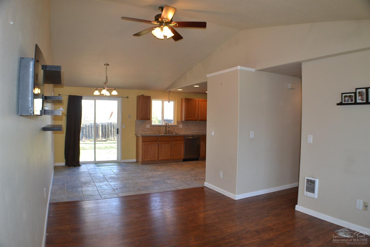 3247 Southwest Quartz Place Redmond, OR 97756 - Photo 10 of 18 Additional Photo