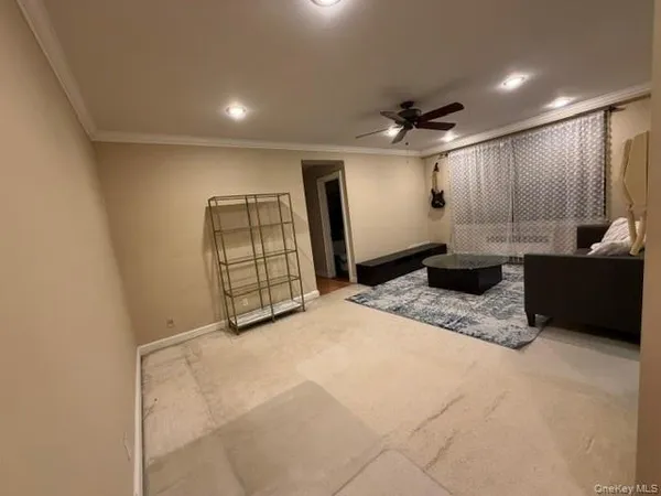 $2,600 | 14-16 Stoner Avenue, Unit 2D, Great Neck, NY 11021