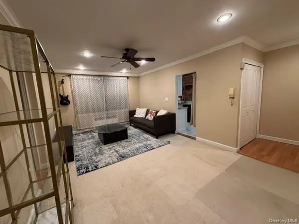 $2,600 | 14-16 Stoner Avenue, Unit 2D, Great Neck, NY 11021