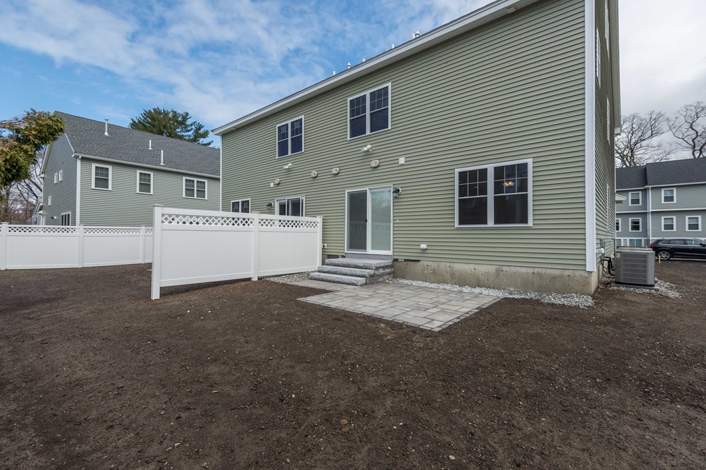 22 R Line Road, Unit 2 Wakefield, MA 01880 - Photo 16 of 19 Gallery Image 16