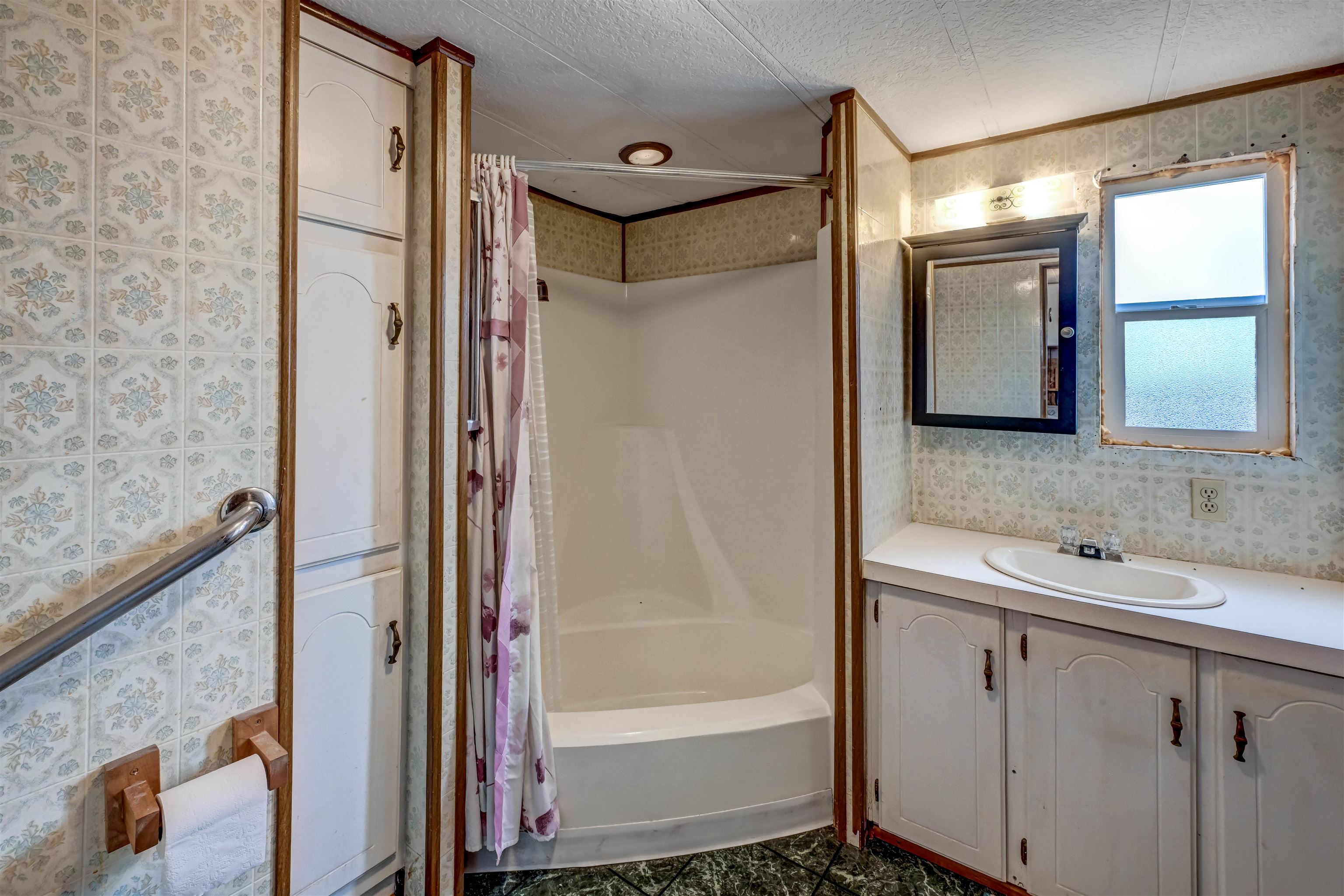 33 Rugg Road St. Albans Town, VT 05455 - Photo 16 of 22