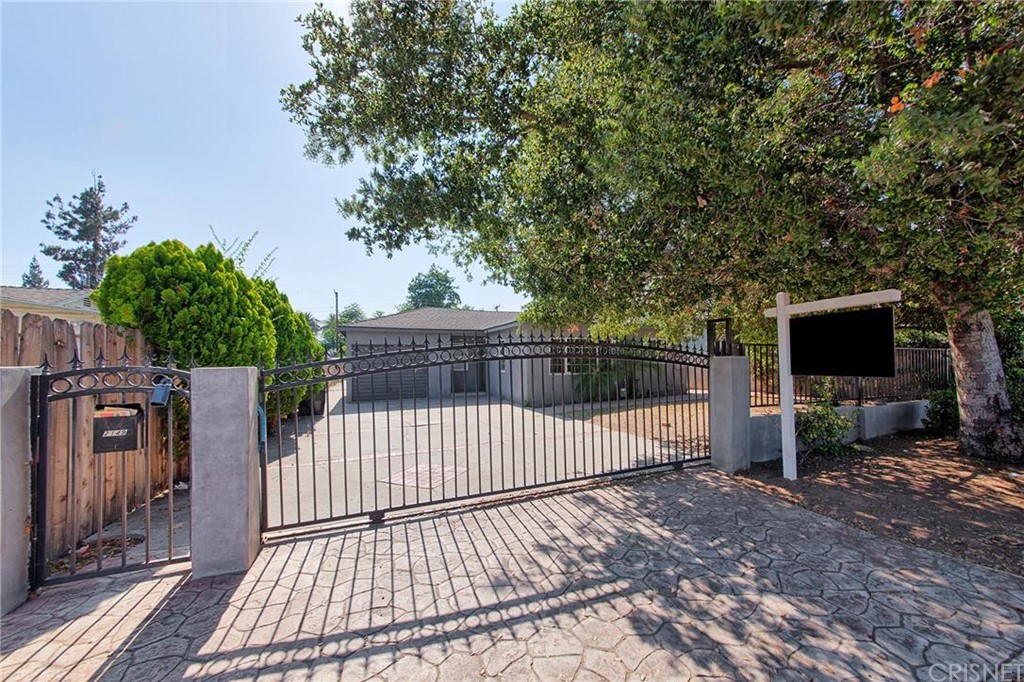 2149 Summit Avenue Altadena, CA 91001 - Photo 1 of 1