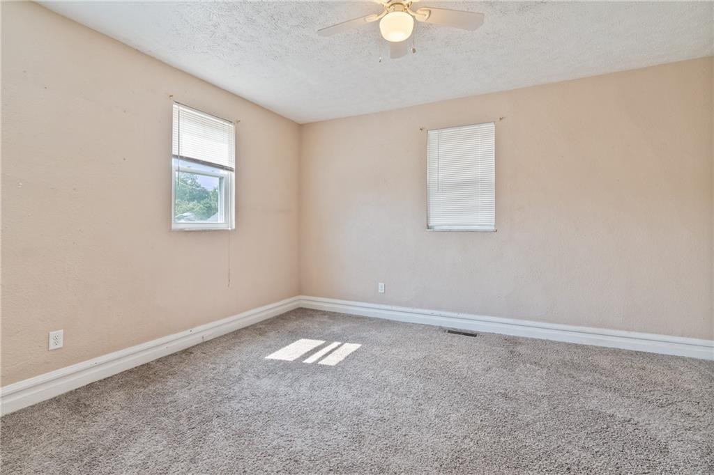 1056 Lessing Street Pittsburgh, PA 15220 - Photo 21 of 27 Gallery Image 21