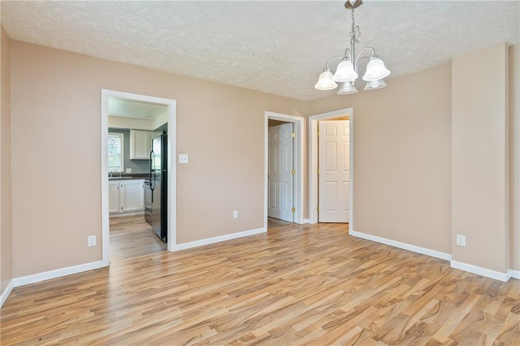 1056 Lessing Street Pittsburgh, PA 15220 - Photo 8 of 27 Gallery Image 8