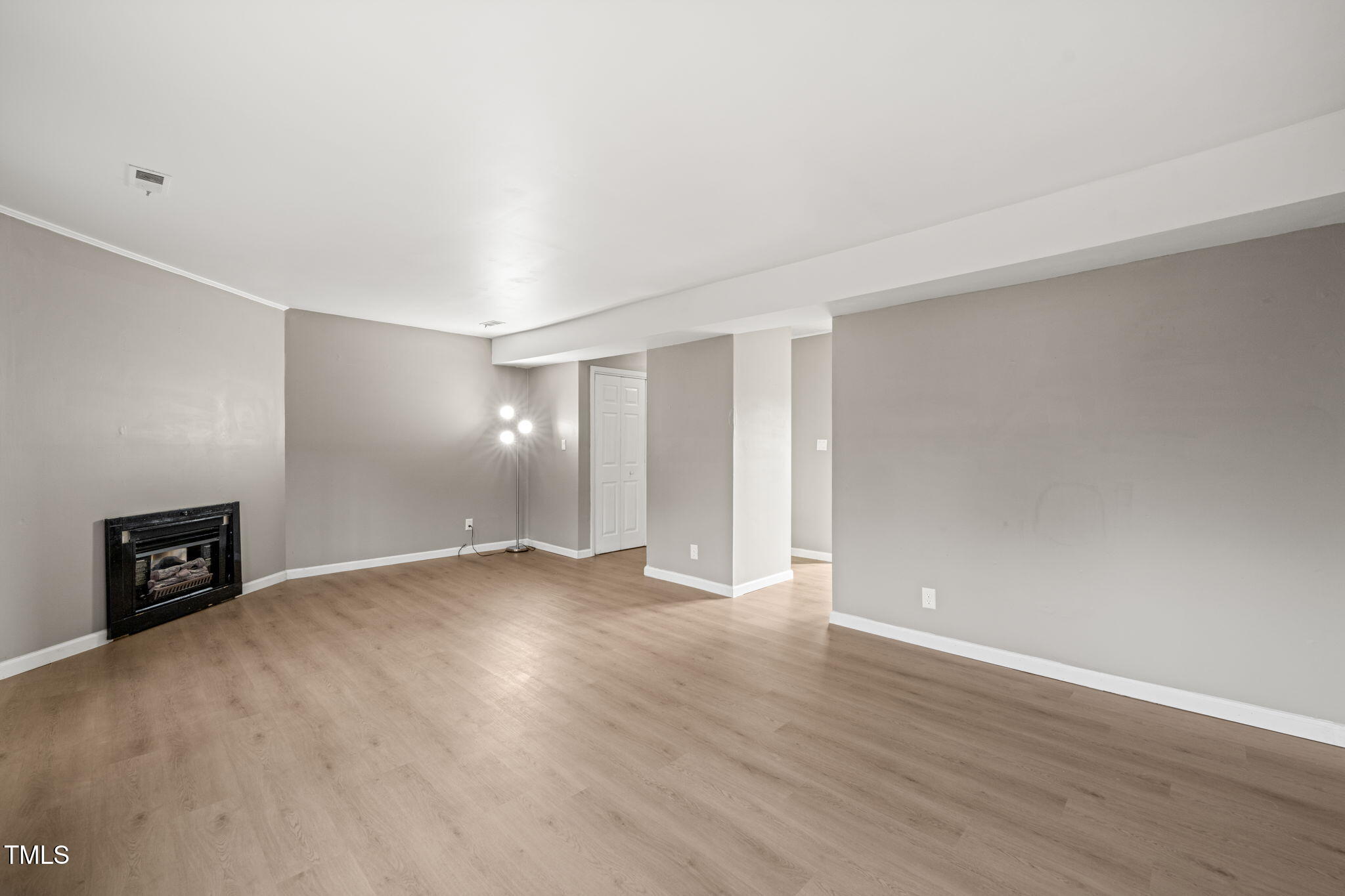 621 Bashford Road Raleigh, NC 27606 - Photo 13 of 29 Living room (3)