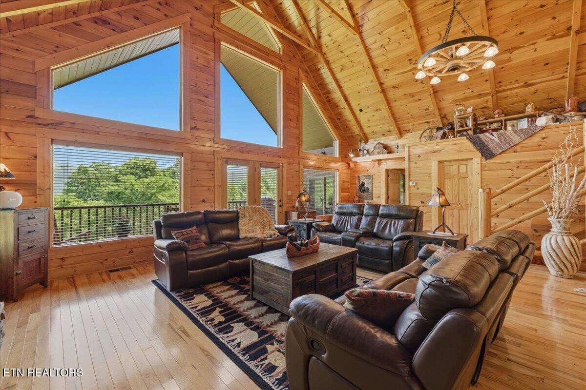 2732 Cayanne Road Cosby, TN 37722 - Photo 7 of 55 Living Room