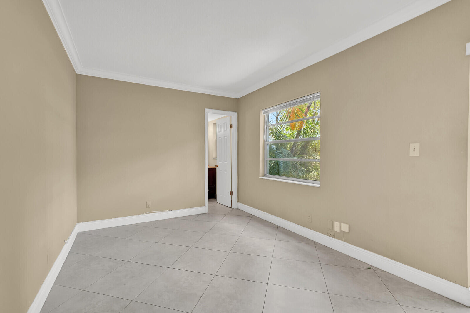 5501 Northwest 2nd Avenue, Unit 111 Boca Raton, FL 33487 - Photo 13 of 23 13_Image_13_mls