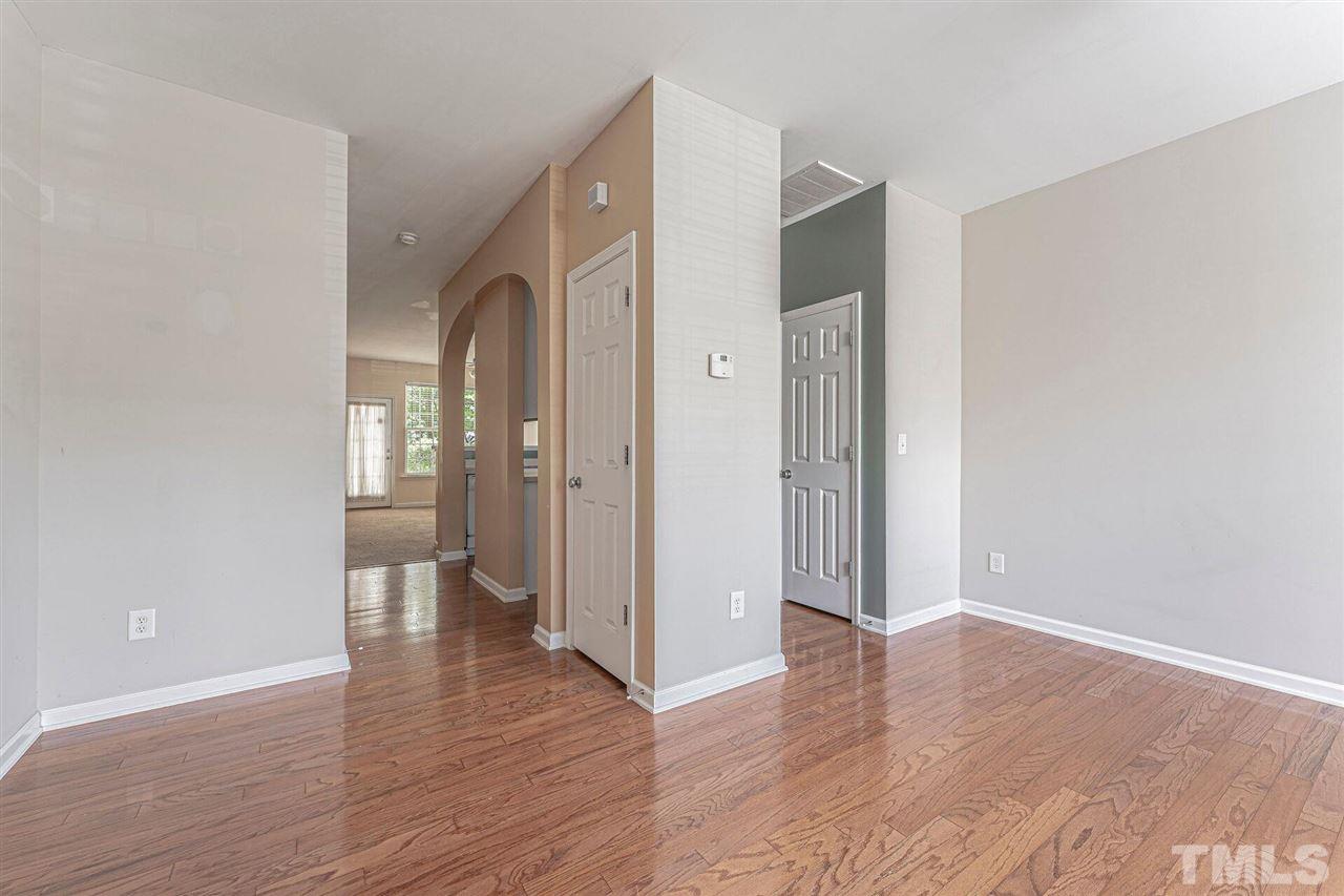 8326 City Loft Court Raleigh, NC 27613 - Photo 4 of 25