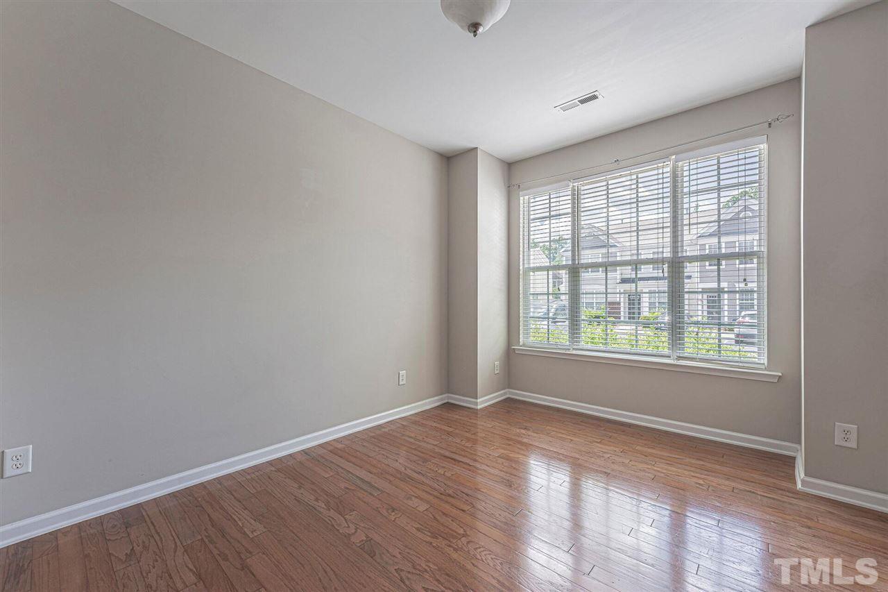 8326 City Loft Court Raleigh, NC 27613 - Photo 5 of 25