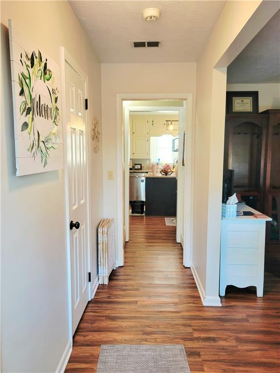 1605 Booth Street Waycross, GA 31501 - Photo 2 of 28