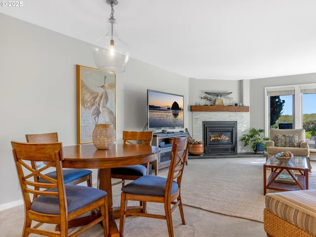 $769,000 | 753 North Breaker Point Drive, Unit 753, Cannon Beach, OR 97110