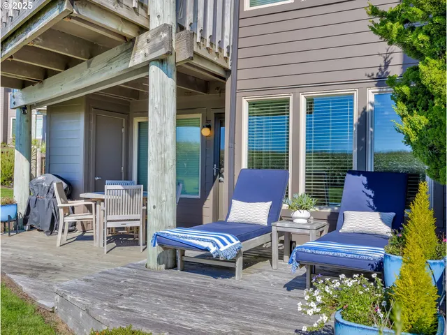 $769,000 | 753 North Breaker Point Drive, Unit 753, Cannon Beach, OR 97110