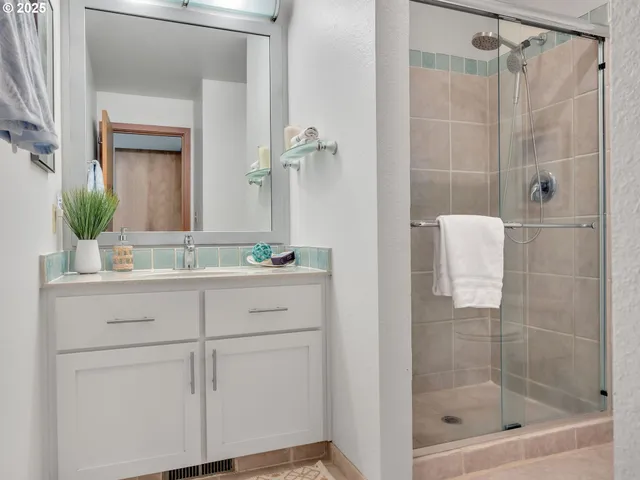 $769,000 | 753 North Breaker Point Drive, Unit 753, Cannon Beach, OR 97110