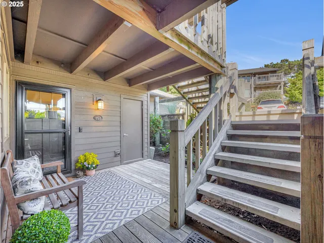 $769,000 | 753 North Breaker Point Drive, Unit 753, Cannon Beach, OR 97110