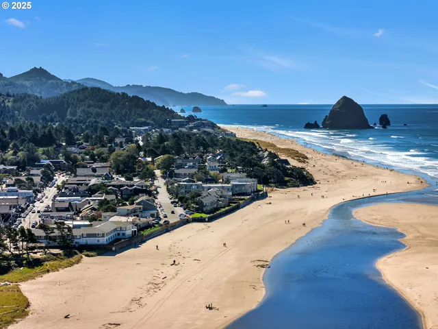 $769,000 | 753 North Breaker Point Drive, Unit 753, Cannon Beach, OR 97110