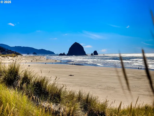 $769,000 | 753 North Breaker Point Drive, Unit 753, Cannon Beach, OR 97110