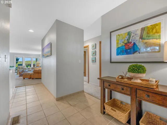 $769,000 | 753 North Breaker Point Drive, Unit 753, Cannon Beach, OR 97110