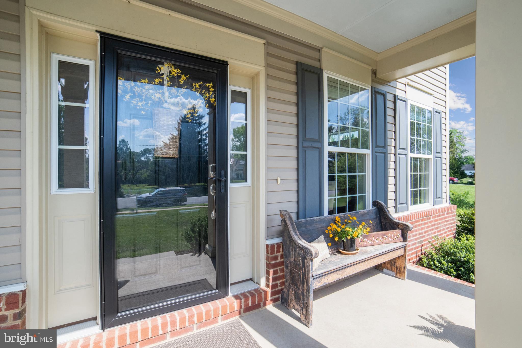 17029 Hughes Road Poolesville, MD 20837 - Photo 4 of 57