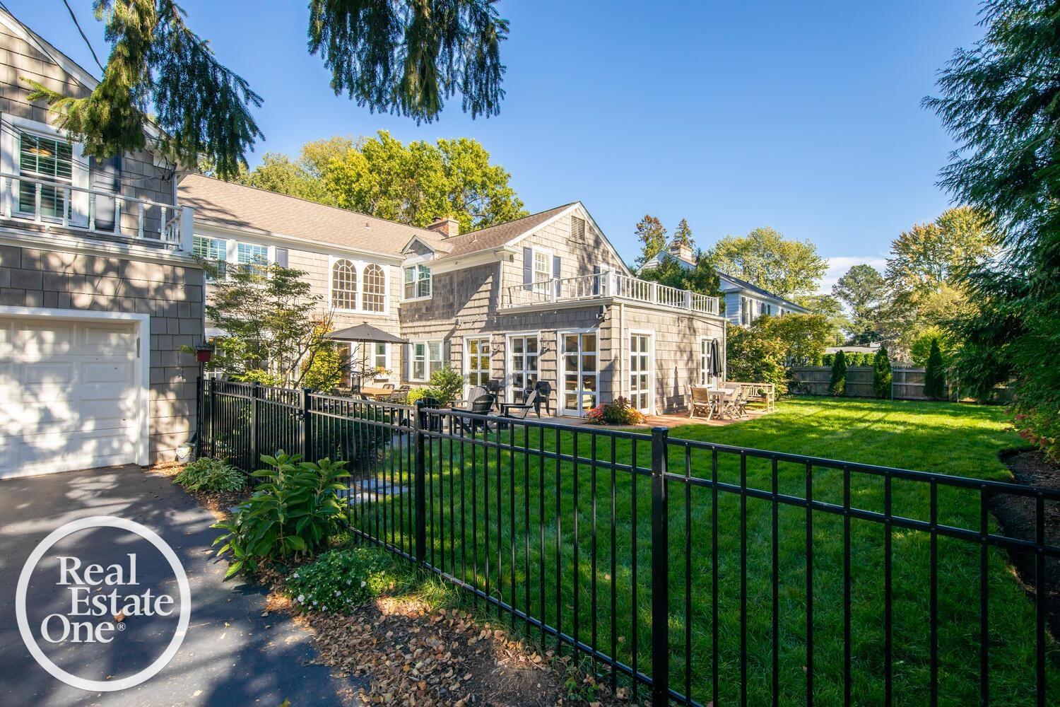 69 Touraine Road Grosse Pointe Farms, MI 48236 - Photo 40 of 45 Gallery Image 40