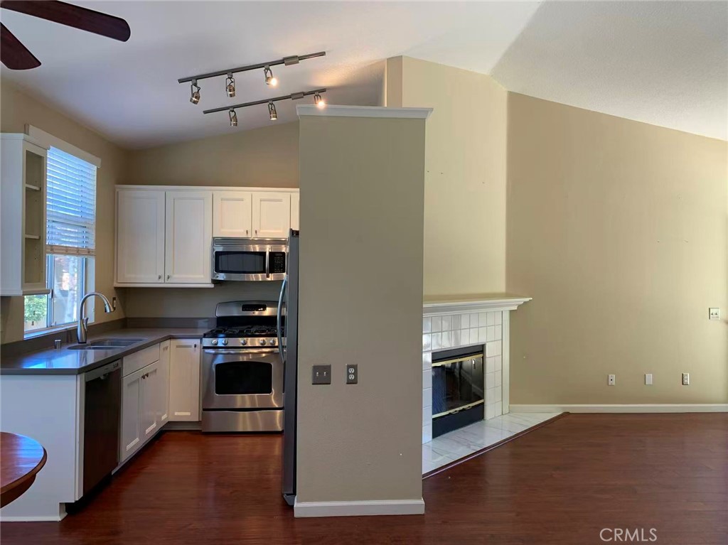 19431 Rue De Valore, Unit 50A Lake Forest, CA 92610 - Photo 7 of 29 Overall high ceilings.