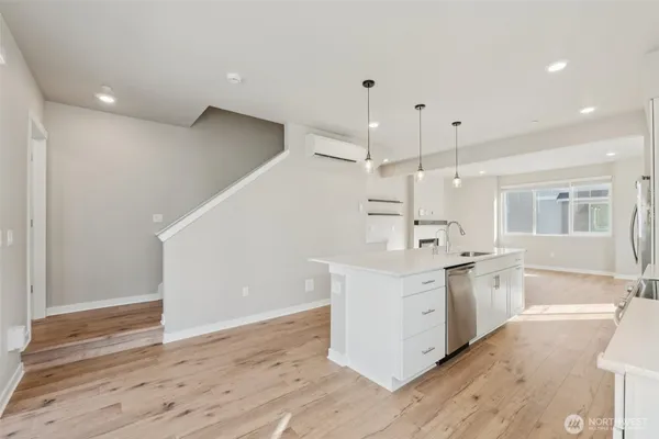 $689,995 | 15423 Admiralty Way, Unit A1, Lynnwood, WA 98087
