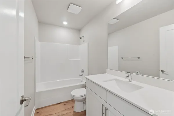 $689,995 | 15423 Admiralty Way, Unit A1, Lynnwood, WA 98087