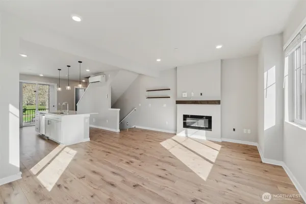 $689,995 | 15423 Admiralty Way, Unit A1, Lynnwood, WA 98087