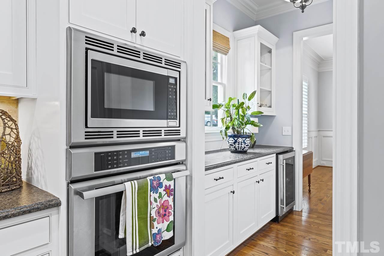 3719 Bellevue Road Raleigh, NC 27609 - Photo 9 of 30