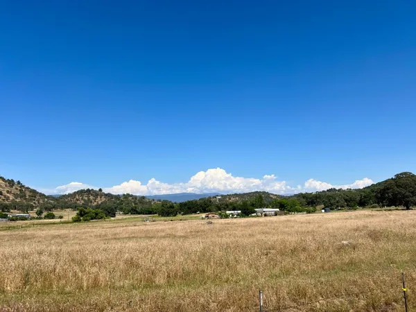 $75,000 | 0 Hawthorne Lane, Squaw Valley, CA 93675