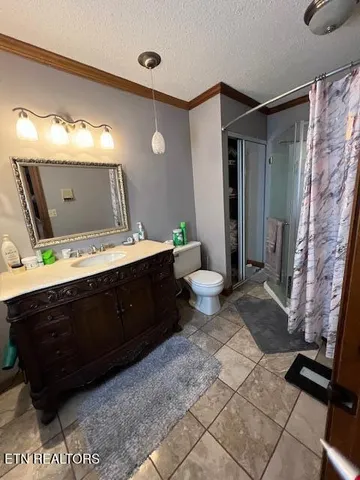 $409,900 | 205 Hickory Lane, Jacksboro, TN 37757