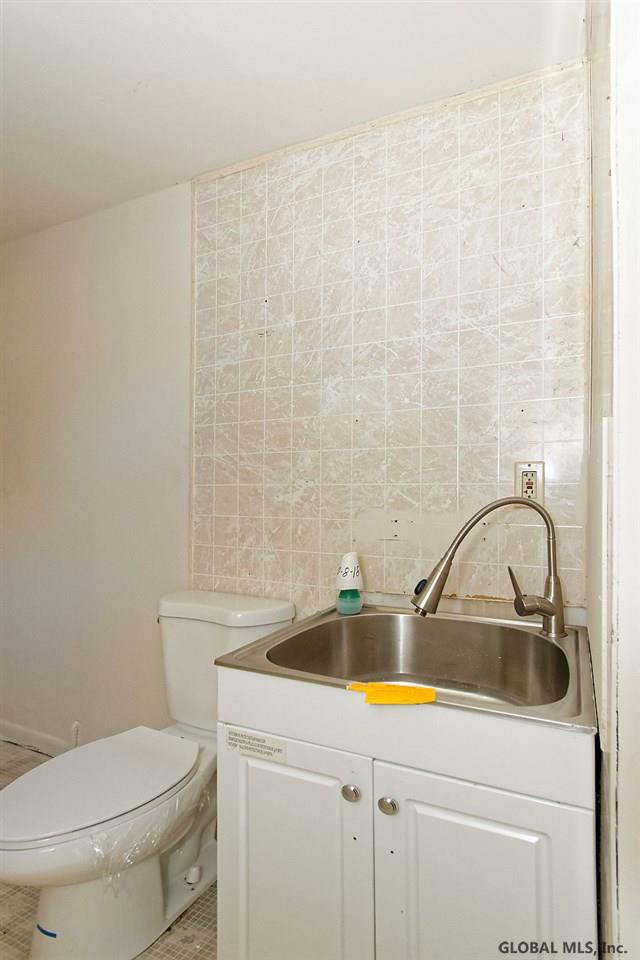 41 Mt Riga Avenue Colonie, NY 12110 - Photo 17 of 26 Photo 19