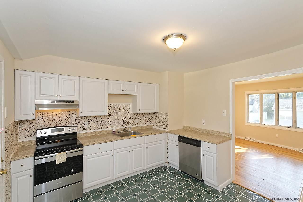 41 Mt Riga Avenue Colonie, NY 12110 - Photo 6 of 26 Photo 7