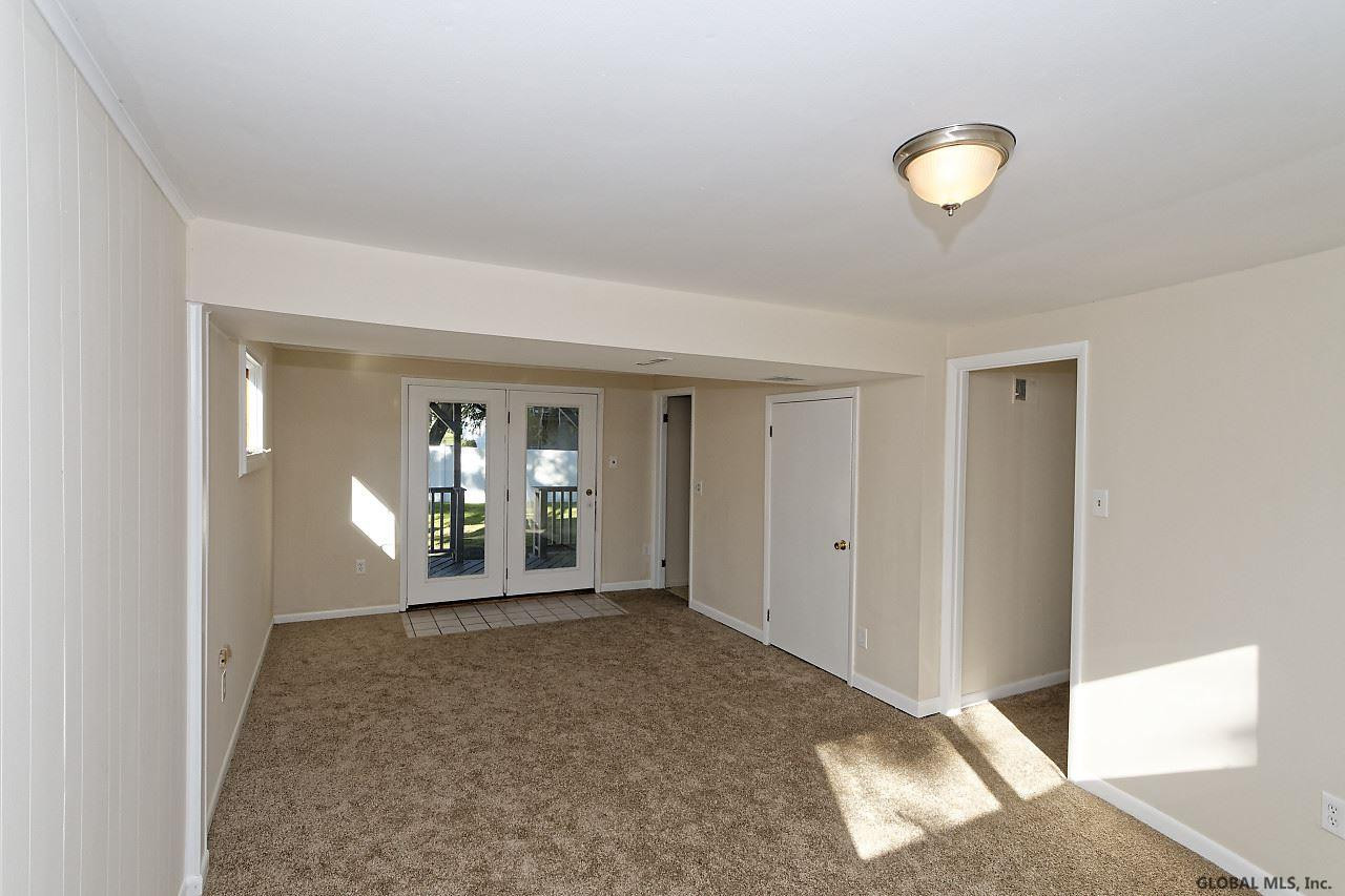 41 Mt Riga Avenue Colonie, NY 12110 - Photo 9 of 26 Photo 11
