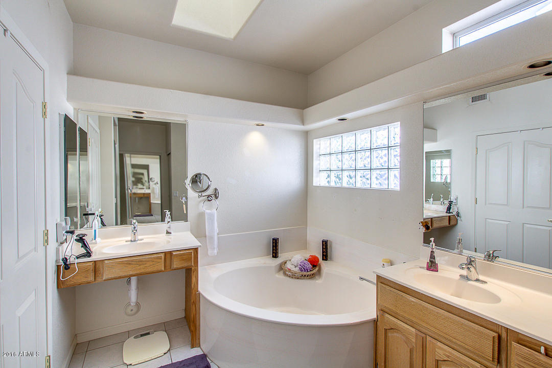 15771 Piccadilly Road Goodyear, AZ 85395 - Photo 20 of 34 20-Piccadilly