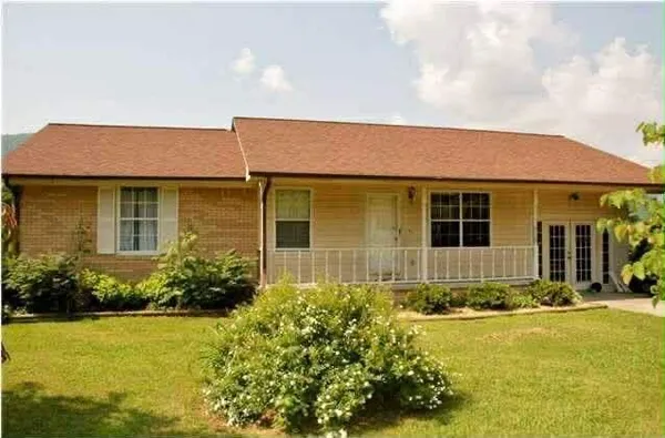 $320,000 | 208 Cedar Point Lane, South Pittsburg, TN 37380