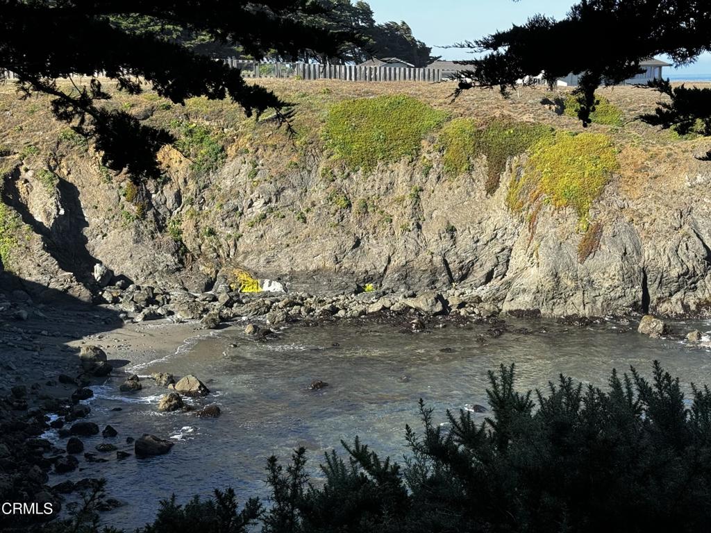 45370 Caspar Point Road Caspar, CA 95420 - Photo 22 of 25 a view of beach and yard