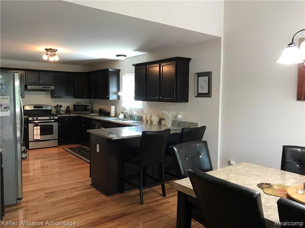 20557 Gill Road Livonia, MI 48152 - Photo 11 of 33 IMG_2250.JPG