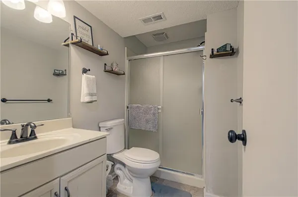 $359,990 | 636 Sheidley Avenue, Bonner Springs, KS 66012