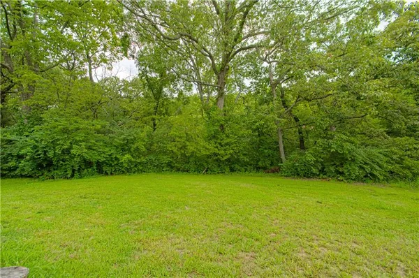 $359,990 | 636 Sheidley Avenue, Bonner Springs, KS 66012