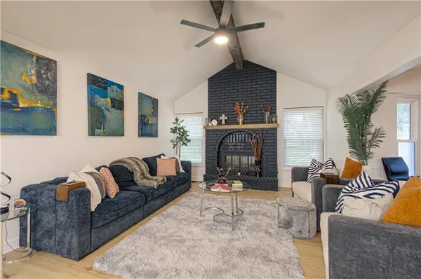 $359,990 | 636 Sheidley Avenue, Bonner Springs, KS 66012