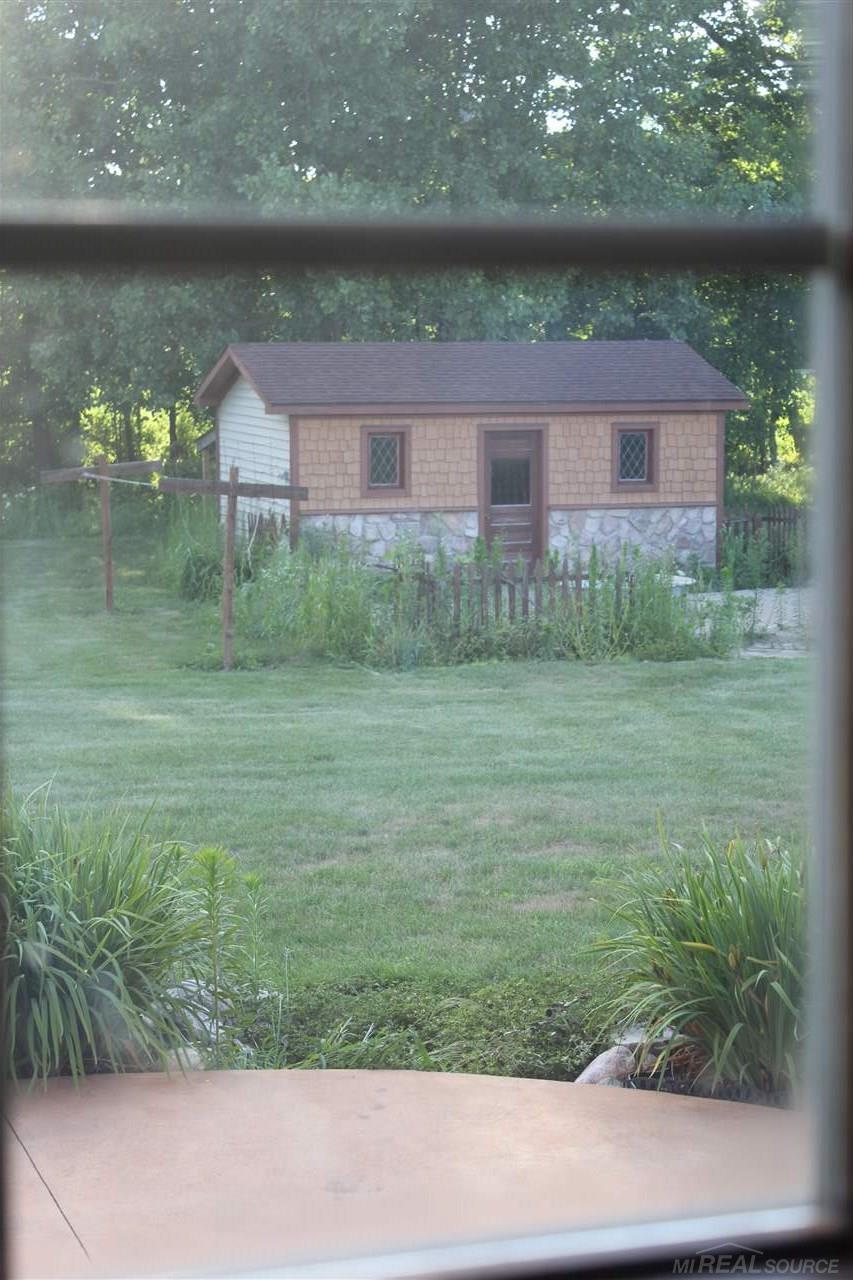 21401 Armada Ridge Road Armada, MI 48005 - Photo 17 of 22 31355433-16.JPG