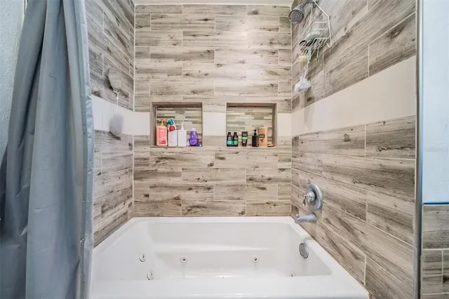 $769,500 | 811 Fairlington Drive, Lakeland, FL 33813